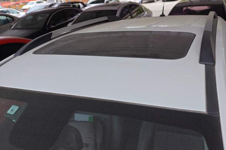 Used Chevrolet Trax 2016 1.4T Manual Two-Wheel Drive Comfort Version with Sunroof