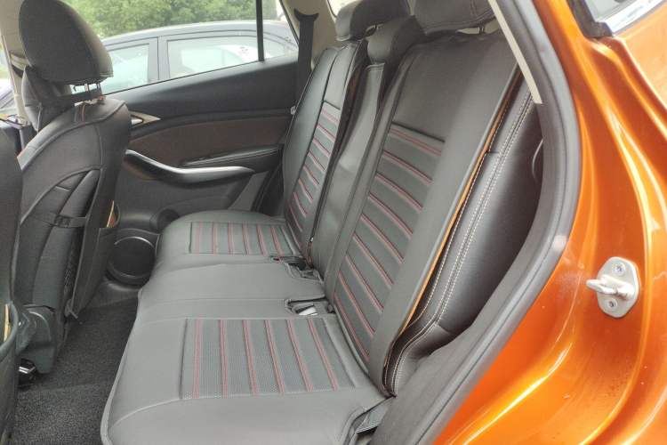 Used BYD Song 2016 GaiShi Edition 1.5TID Automatic Elite Model
