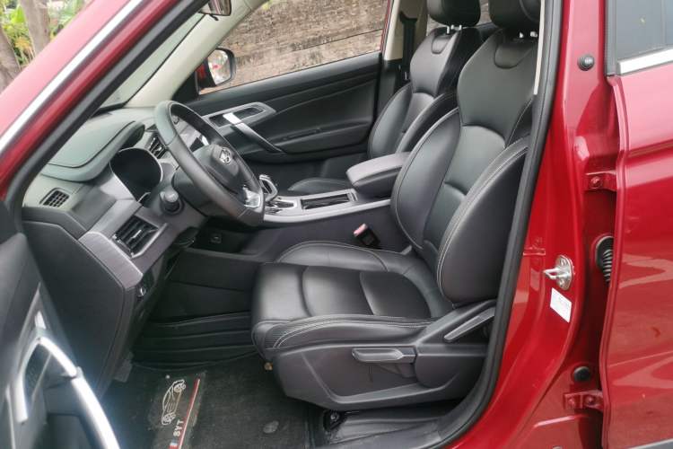 Used Geely Auto Emgrand X7 Sport 2021 Million Edition 1.8TD DCT Two-Wheel Drive Comfort Model