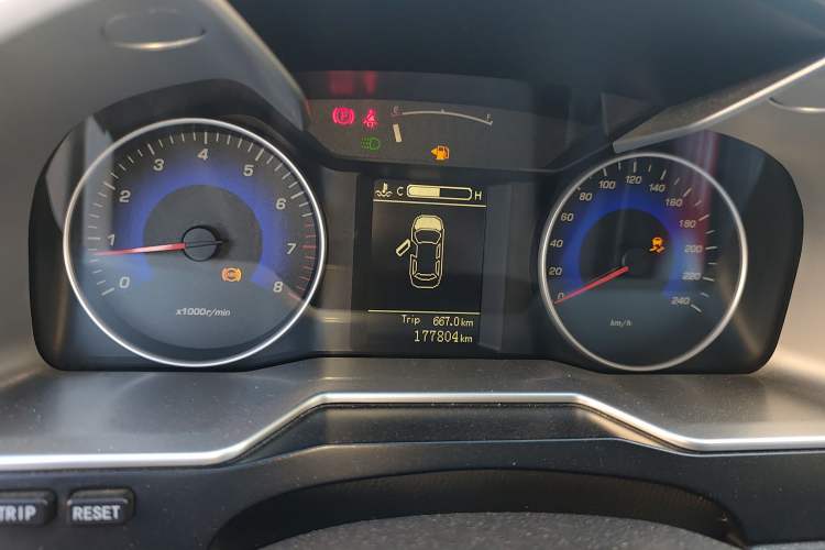 Used Geely Auto Emgrand 2015 Sedan 1.5L Manual - Top Trim Level