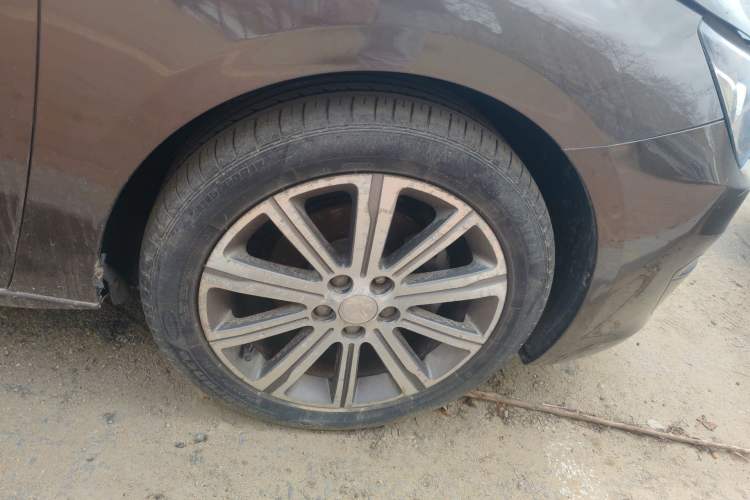 Used Peugeot 408 2014 1.8L Automatic Luxury Edition