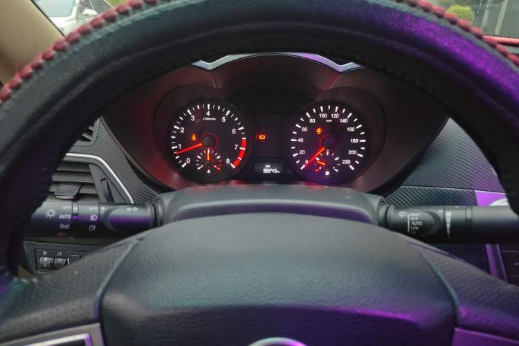 Used Haima Fumei 2014 M5 1.6L Manual Elite Model Instrument Cluster