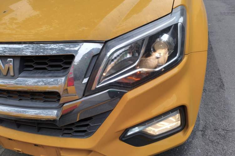 Used Isuzu JLM 2020 2.4T 4x4 Gasoline Leading-Edge GuoVI Ruimai S Standard Wheelbase 4K22D4T