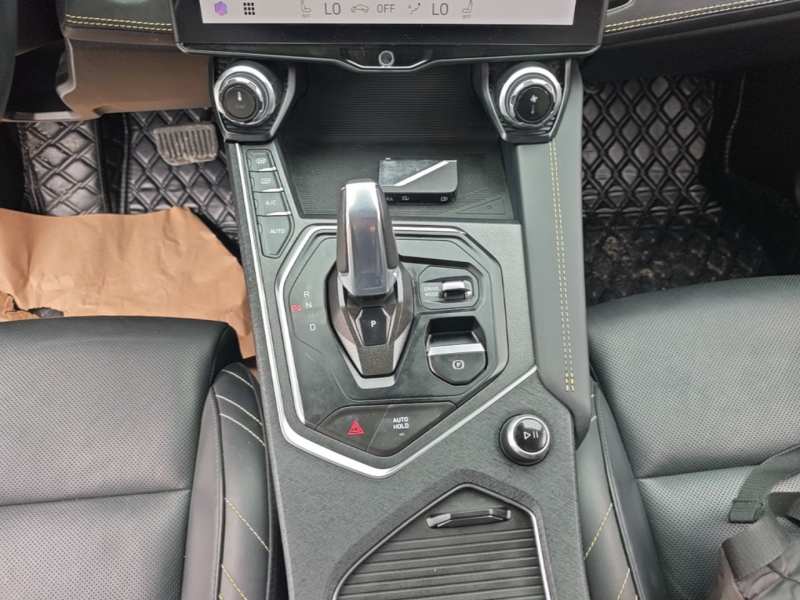 Used Lynk & Co 05 2020 2.0TD Two-Wheel Drive Shine Halo — 13