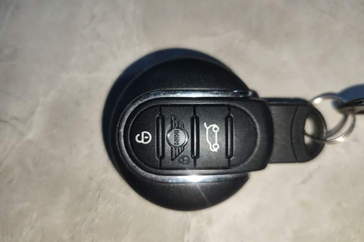 Used MINI MINI 2018 1.5T COOPER Artist