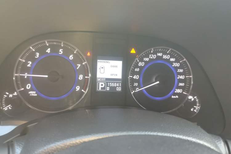 Used Infiniti QX70 2013 3.7L Standard Edition
