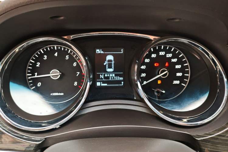 Used Baojun 730 2016 1.8L iAMT Luxury Model 7 Seats Instrument Cluster