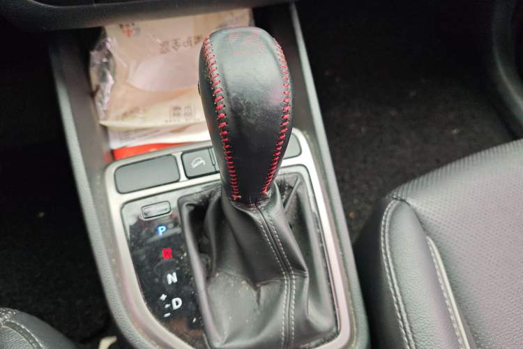 Used Hyundai ix25 2015 1.6L Automatic Two-Wheel Drive Smart GLS Trim