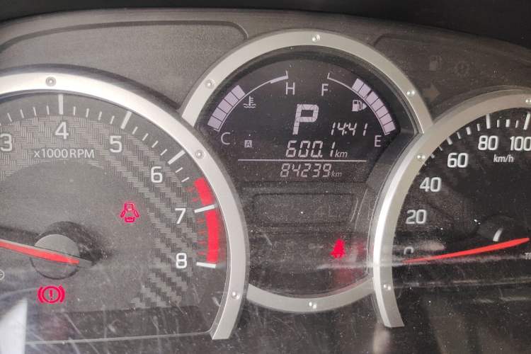 Used Suzuki Jimny 2015 1.3 AT JLX Odometer Close Up