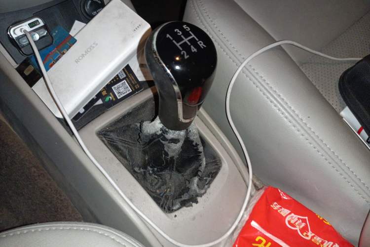 Used CHANGAN Alsvin V5 2012 1.5L Manual Sport Version China V Standard