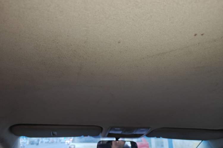 Used Kia K2 2012 Sedan 1.4L MT GLS Commemorative Edition