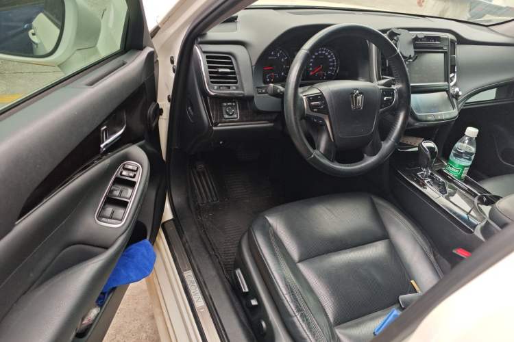 Used Toyota Crown 2015 2.0T Fashion Edition Driver Seat