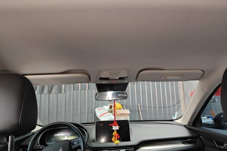 Used Hongqi E-QM5 2022 431 km Charge & Enjoy Edition
