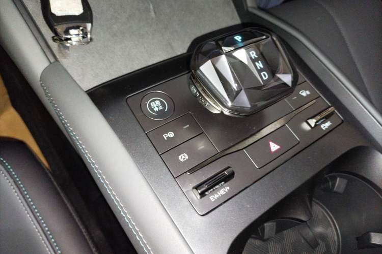 Used BYD Qin L 2025 DM-i Smart Drive 120KM Superior Model
