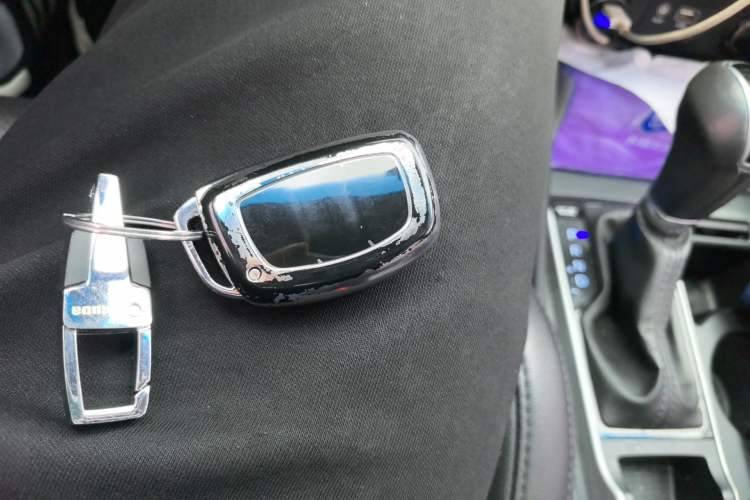 Used Hyundai Tucson 2015 1.6T Dual-Clutch Two-Wheel-Drive Smart Model Vehicle Key