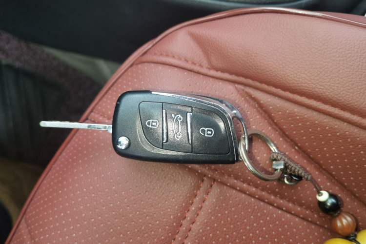 Used Peugeot 308 2012 1.6L Manual YouShang Edition
