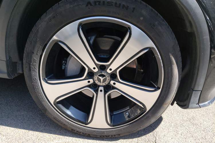 Used Mercedes-Benz GLC 2019 GLC 300 L 4MATIC Dynamic Model
