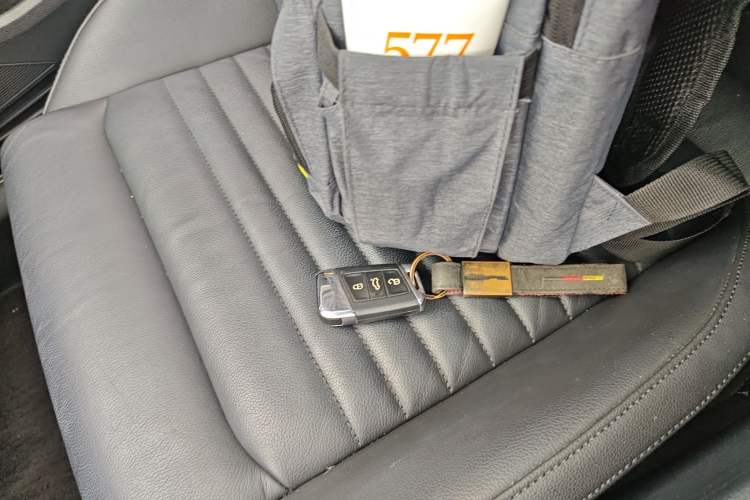 Used Volkswagen Magotan 2017 330TSI DSG Leading Model
