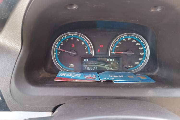 Used Baojun 730 2014 1.5L manual standard trim 7 seats