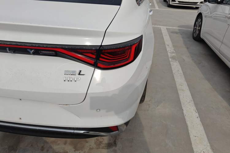 Used Geely Auto Emgrand L HiP 2024 Longteng Edition 1.5TD-DHT Pro 100KM Superior Model Right Rear Taillight