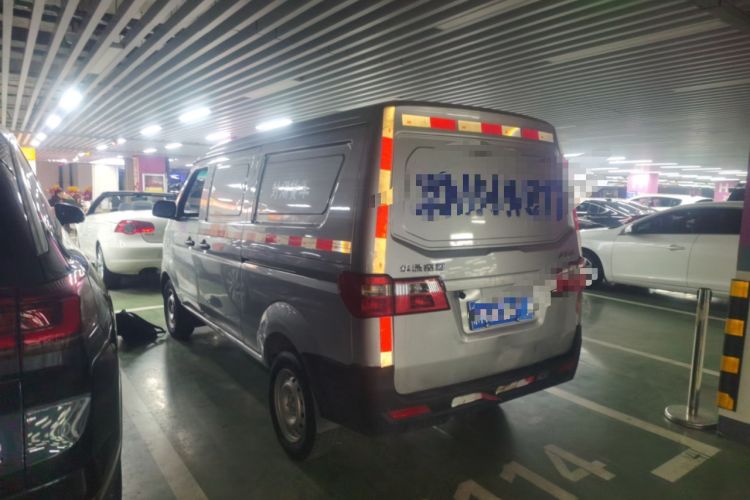 Used Jinbei Hiace X30 2021 1.5L Wealthy Single-Steaming Air-Conditioned Van China VI Standard SWC15M
