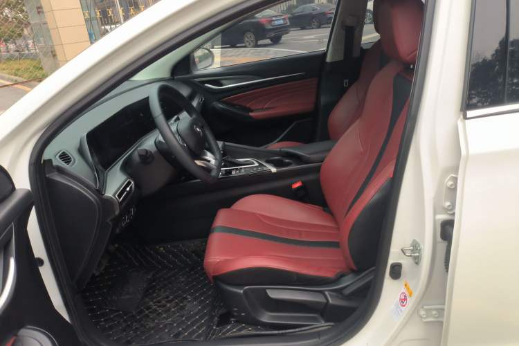 Used Changan Eado 2021 PLUS Blue Whale NE 1.4T GDI DCT Prestige Model
