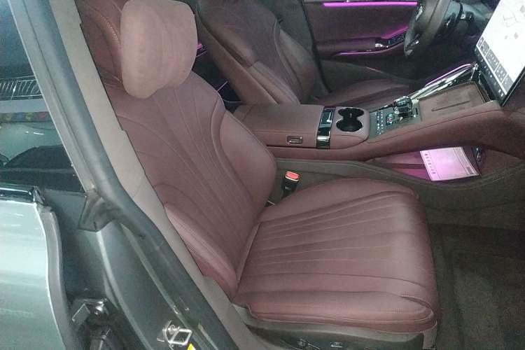 Used Denza Z9GT 2024 1100 Four-Wheel Drive Ultra Version
