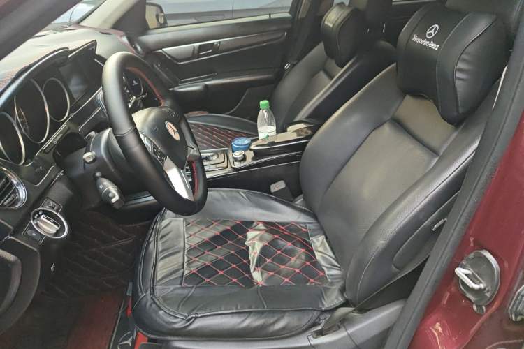 Used Mercedes-Benz C-Class 2010 C 180K Classic model
