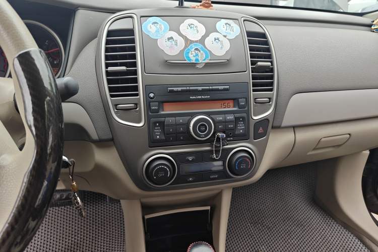 Used Nissan Sylphy 2018 Classic 1.6XE+ CVT Leading Edition Audio And AC Panel