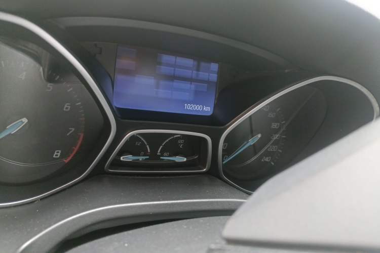 Used Ford Focus 2012 Hatchback 2.0L Automatic Luxury Sport Model Odometer Close Up