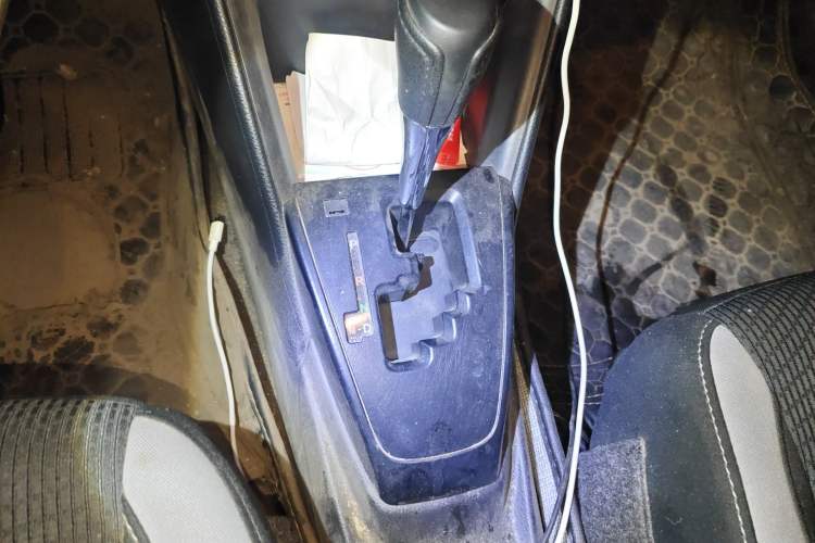 Used Toyota YARiS L Zhi Xuan 2020 1.5L CVT Leading Edition Gear Lever