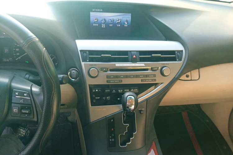 Used Lexus RX Classic 2011 270 Luxury Edition
