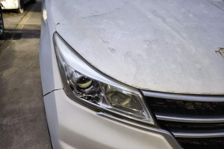 Used Baojun 730 2019 1.5L Manual Fashion Model 7-seater National V Right Front Headlight