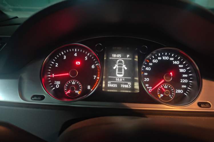 Used Volkswagen FAW-Volkswagen CC 2013 1.8TSI Prestige Model
