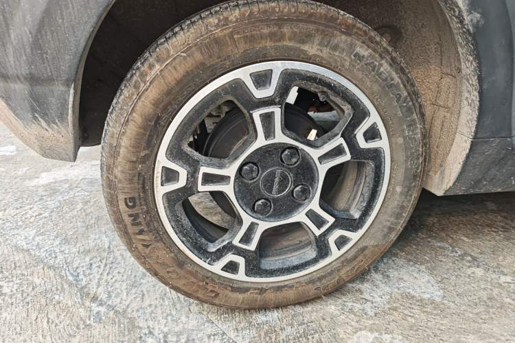 Used Geely Galaxy Panda 2025 210km Panda Rider Right Rear Wheel Hub