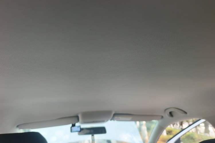 Used Volkswagen Polo 2016 1.4L Manual Fashion Model
