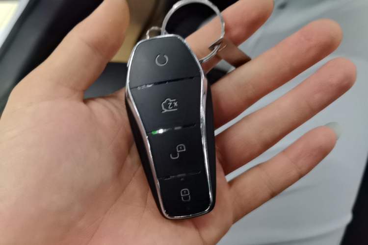 Used BYD Seal 06 New Energy 2025 DM-i Smart Drive 120KM Deluxe Model Vehicle Key