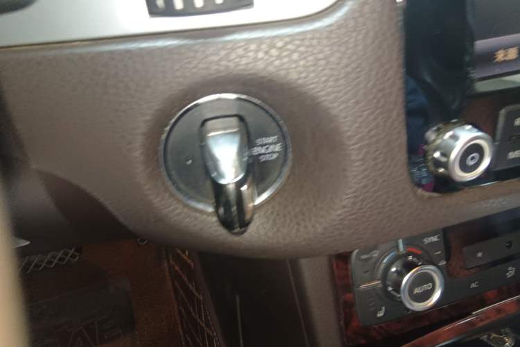 Used Volkswagen Touareg 2014 3.0 TSI New Edition