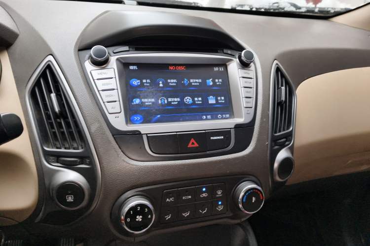 Used Hyundai ix35 2013 2.0L Automatic Two-Wheel Drive Comfort GL China V Standard