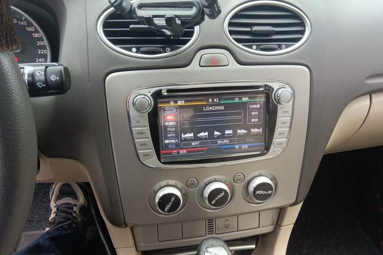 Used Ford Focus 2011 Hatchback 1.8L Automatic Fashion Edition Audio And AC Panel