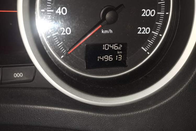 Used Peugeot 508 2011 2.3L Automatic Luxury Edition Odometer Close Up