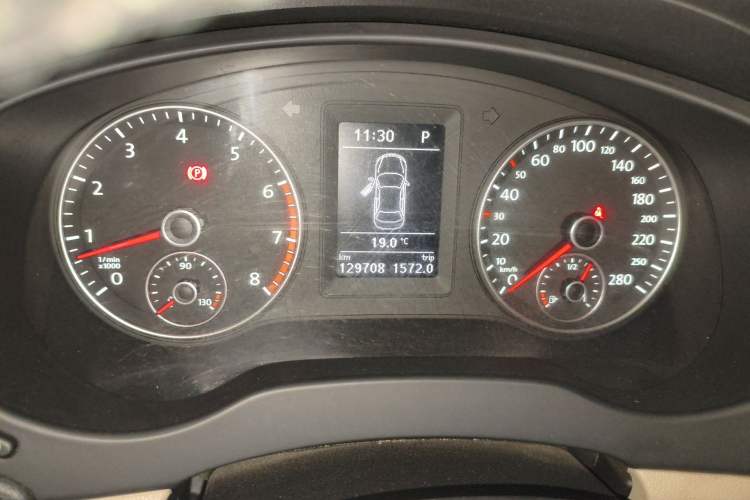 Used Volkswagen Sagitar 2012 1.4TSI Automatic Luxury Edition