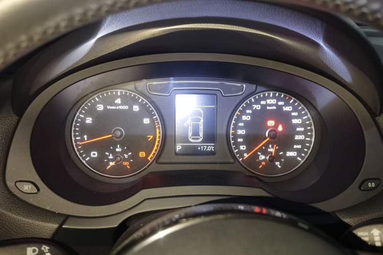 Used Audi Q3 2018 30th Anniversary Edition 30 TFSI Fashion Model Instrument Cluster