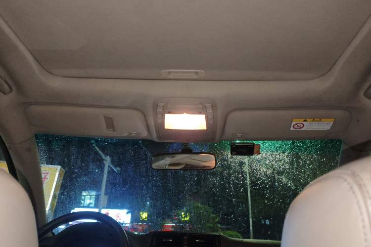 Used Toyota Crown 2010 2.5L Royal Leather Sunroof Navigation Edition
