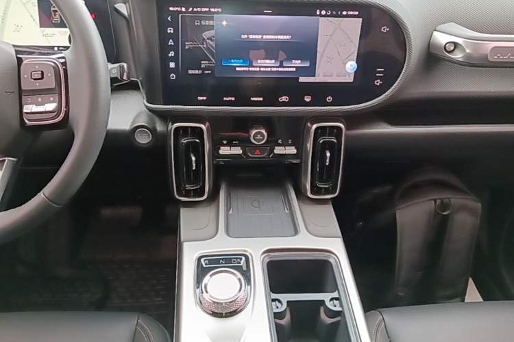 Used Haval DARGO 2024 2.0T DCT Chinese Rural Dog Edition
