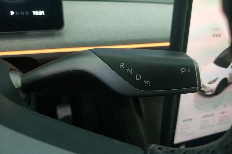 Used Tesla Model Y 2024 Long-Range All-Wheel-Drive Version