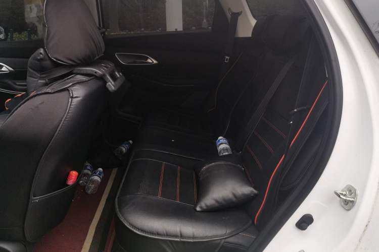 Used CHANGAN X7 PLUS 2024 1.5T Automatic Luxury Edition 5 Seats Left Rear Seat