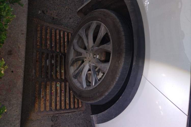 Used Dongfeng Fengon E3 2019 EVR Range-Extended Smart Enjoyment Model
