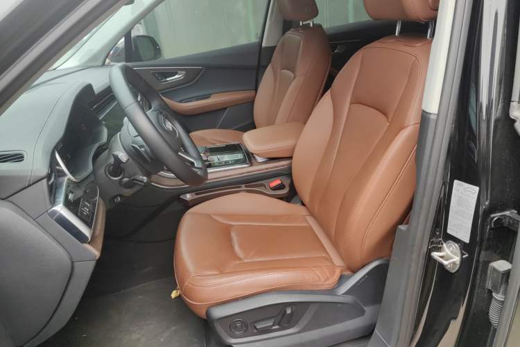 Used Audi Q7 2023 55 TFSI quattro S line Sport Edition Left Front Seat