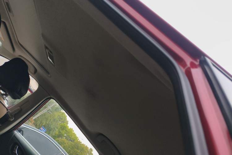 Used Nissan Tiida 2014 1.6L CVT Smart Model
